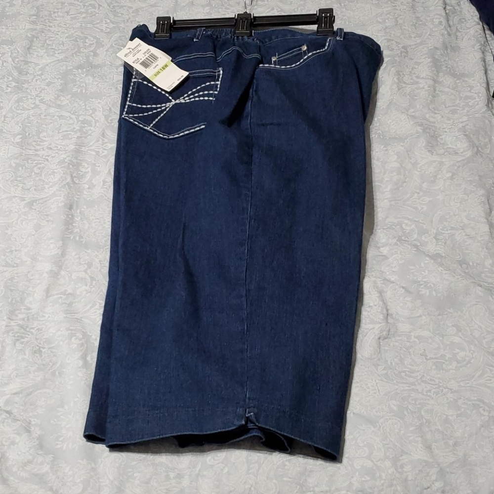 Capri pants